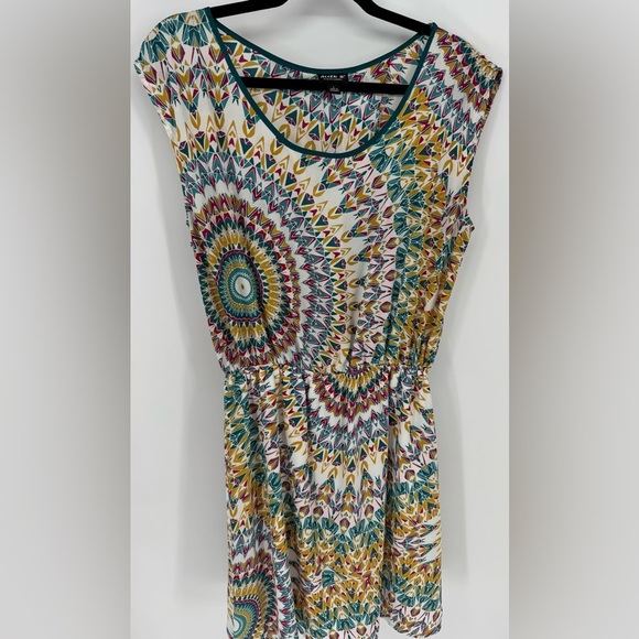 Allen B. By Allen Schwartz Women's Cut Out Back Colorful Scoop Neck Dress - Picture 1 of 15